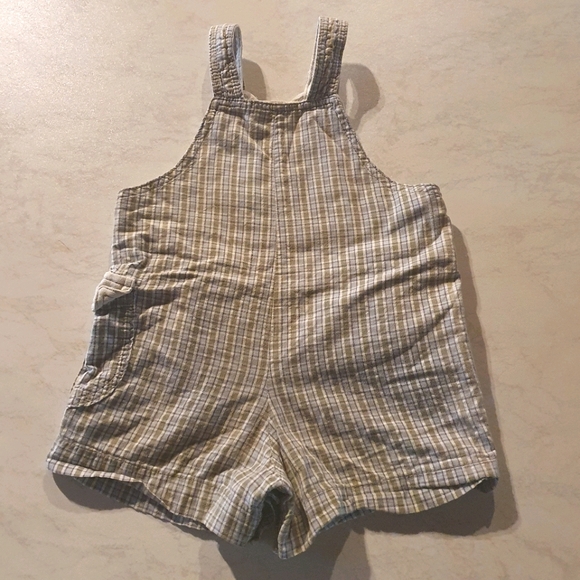 Size 00 Overall style onesie - Picture 5 of 7